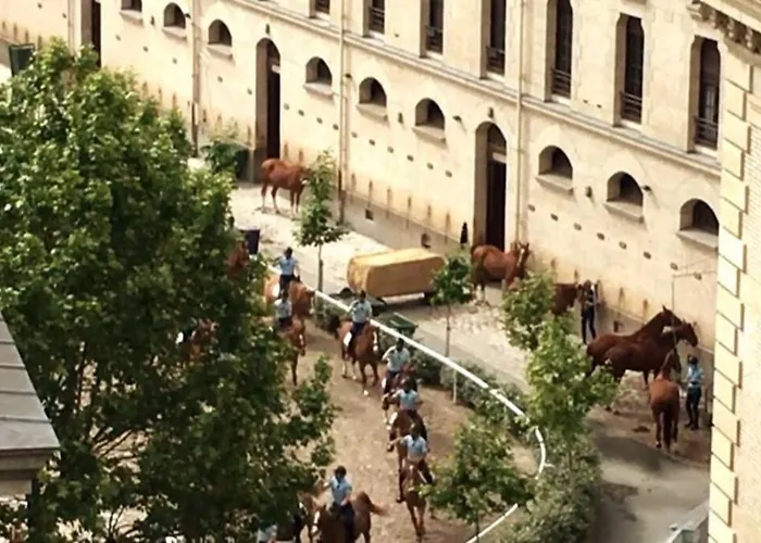 Apartament La Garde *