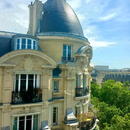 La Garde *